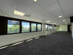 Office in Limonest for lease Building Photo- Image 1 of 13