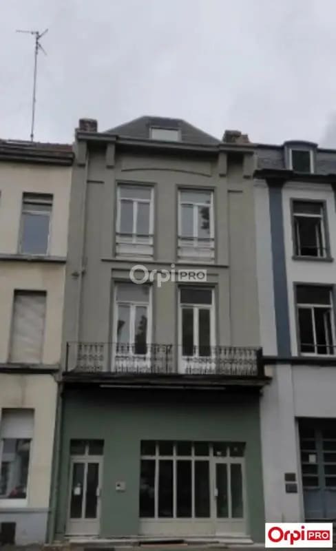 Retail in Lille for lease Building Photo- Image 1 of 2
