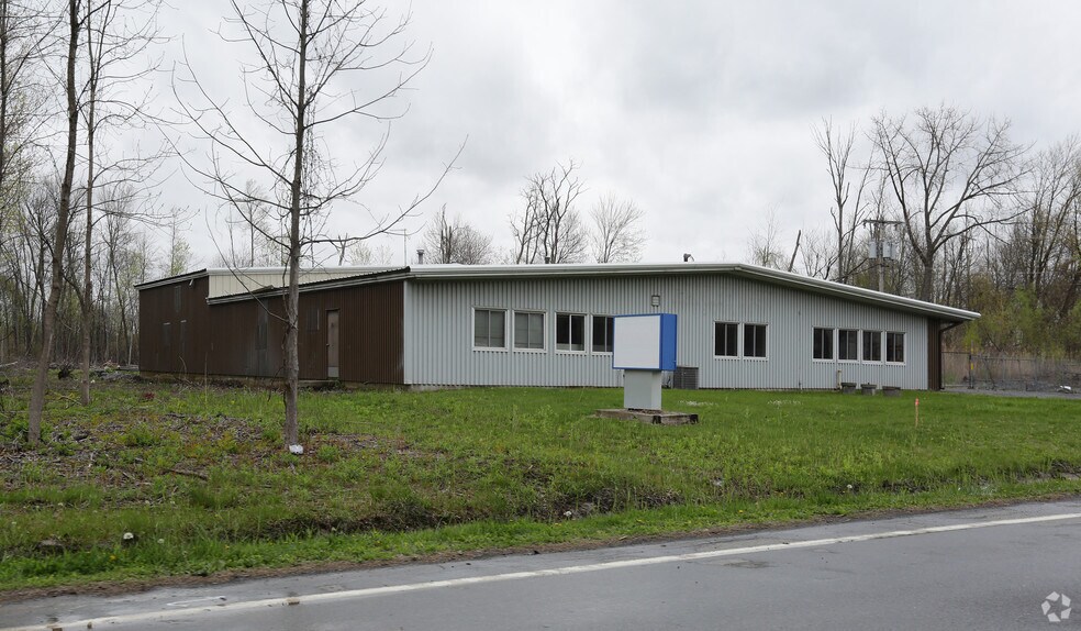 26 Sicker Rd, Latham, NY for sale - Primary Photo - Image 1 of 1