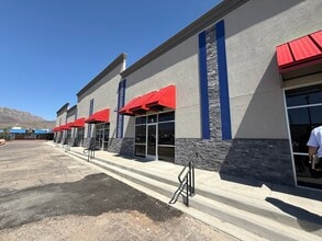 4747 Hondo Pass Dr, El Paso, TX for lease Interior Photo- Image 1 of 6