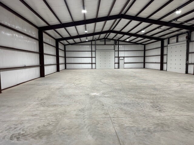 218 County Road 306 rd, Seminole, TX for lease - Interior Photo - Image 3 of 12