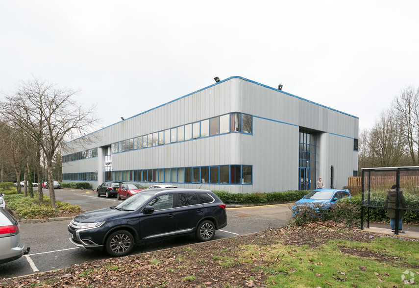 William Brown Clos, Cwmbran for lease - Building Photo - Image 2 of 3