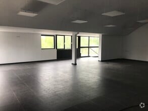 Avenida de Guadalix, 35, Algete, Madrid for lease Interior Photo- Image 2 of 9