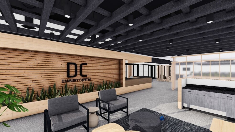 93 Lake Ave, Danbury, CT for lease - Building Photo - Image 1 of 33