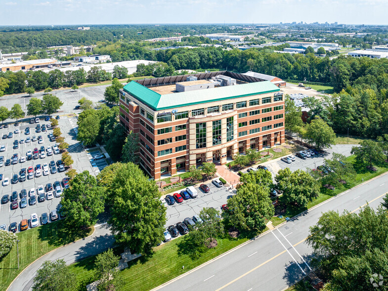 2221 Edward Holland Dr, Richmond, VA for lease - Aerial - Image 2 of 11