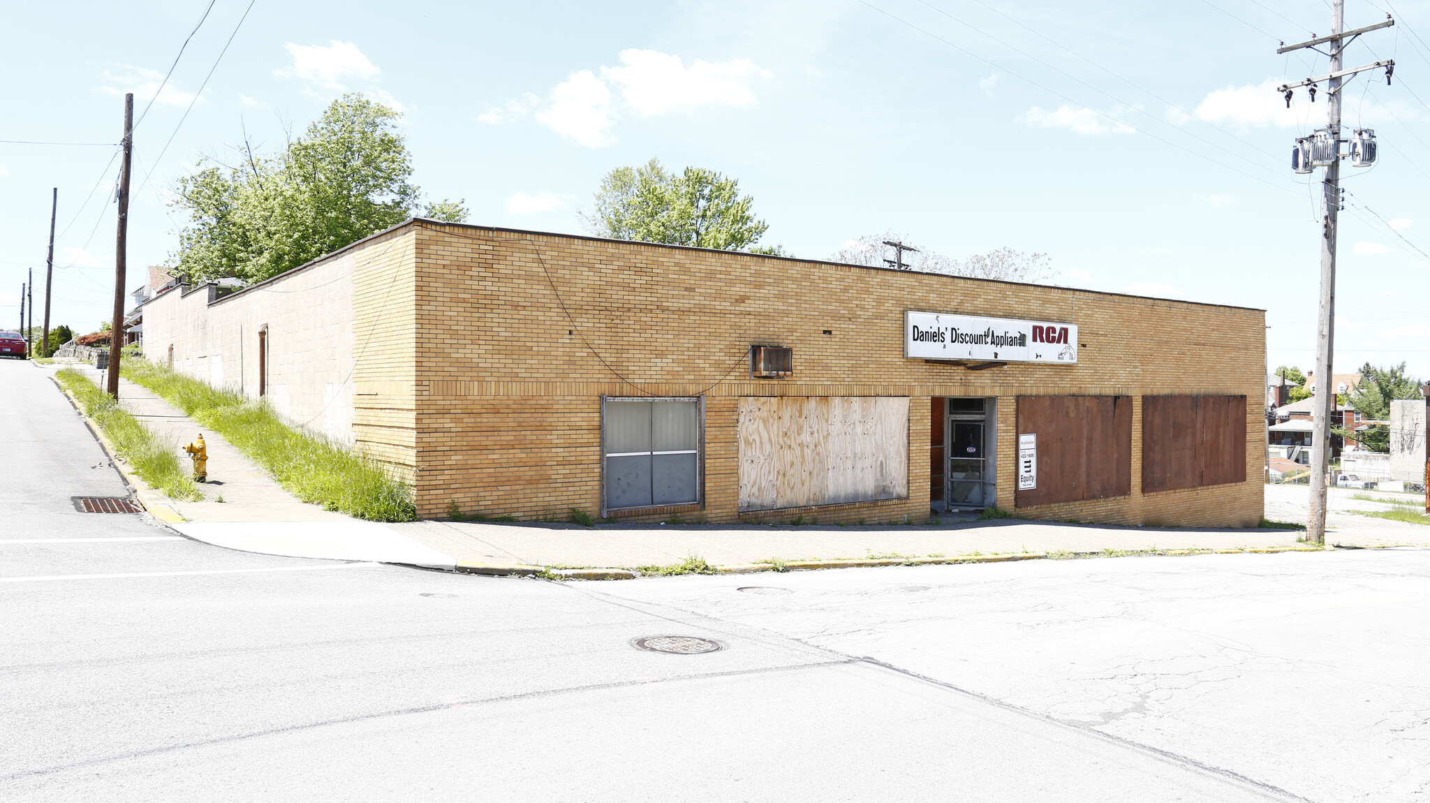 731 Miller Ave, Clairton, PA for sale Primary Photo- Image 1 of 1