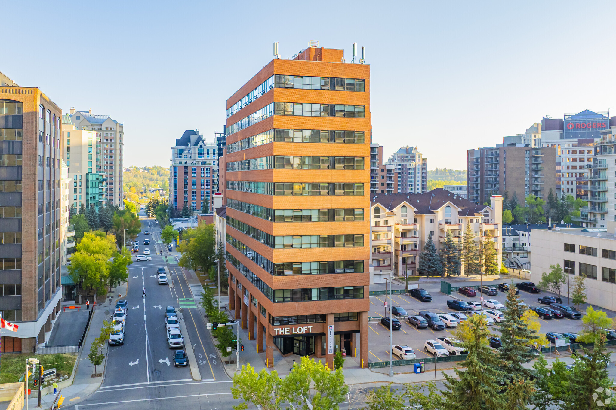 744 4 Av SW, Calgary, AB for lease Primary Photo- Image 1 of 5