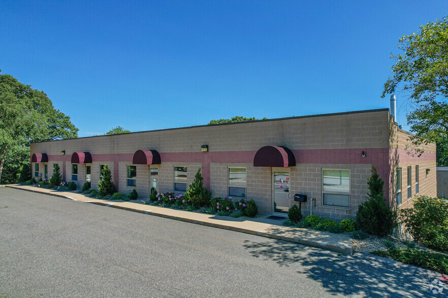 15 Great Republic Dr, Gloucester, MA for lease - Building Photo - Image 1 of 12