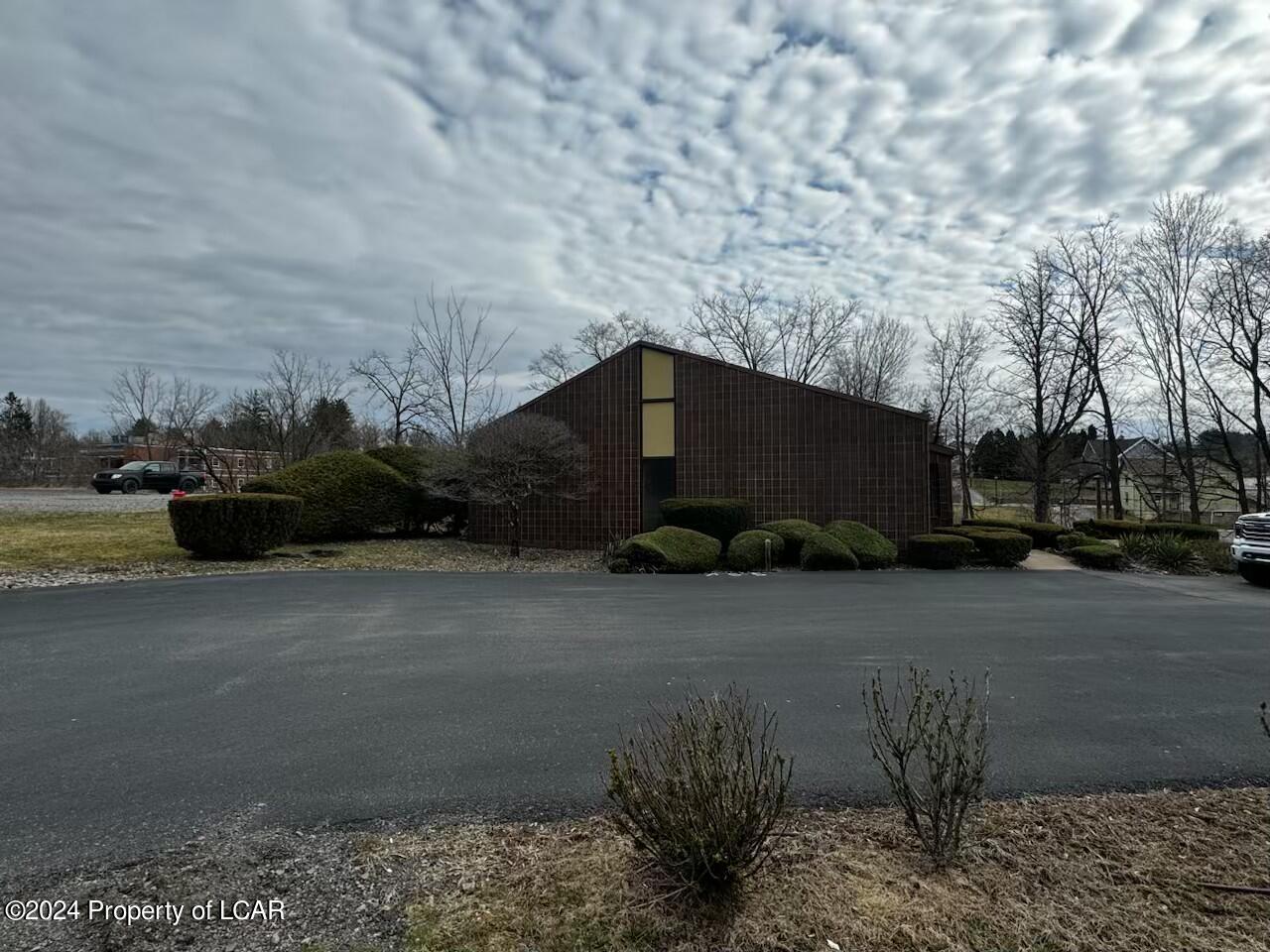 575 Memorial Hwy, Dallas, PA for sale Primary Photo- Image 1 of 1