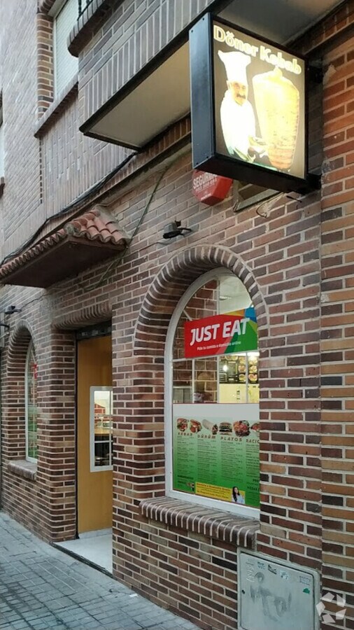 Calle Luna, 20, Villanueva de la Cañada, MAD 28691 - Unit Puerta IZ, Esc. 1 -  - Interior Photo - Image 1 of 1