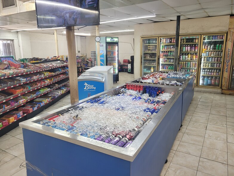 4901 Laura Koppe Rd, Houston, TX for sale - Building Photo - Image 2 of 2