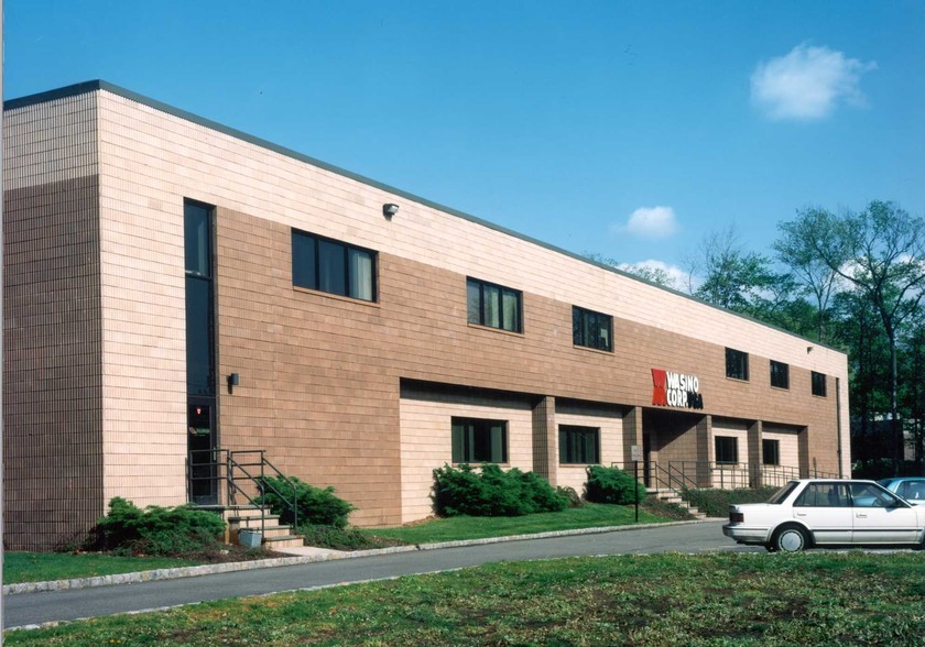 6 High Point Dr, Wayne, NJ for lease - Building Photo - Image 2 of 4