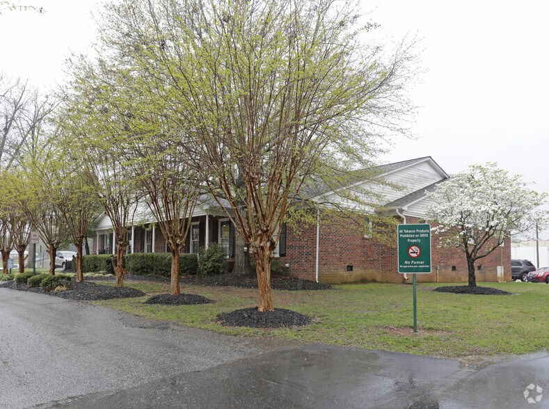 1341 N Limestone St, Gaffney, SC for sale - Primary Photo - Image 1 of 1