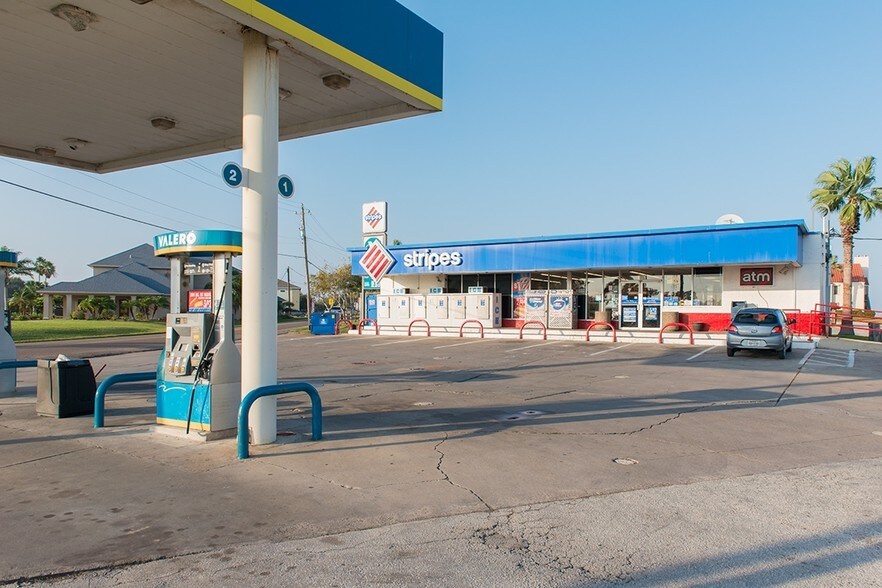 630 S Fulton Beach Rd, Rockport, TX for sale - Primary Photo - Image 1 of 1