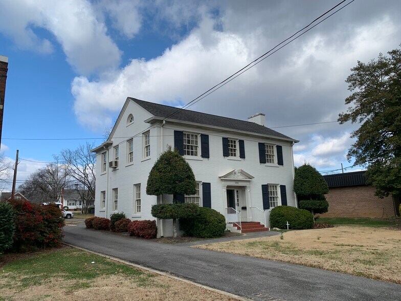 2043 N Ocoee St, Cleveland, TN for sale - Primary Photo - Image 1 of 1
