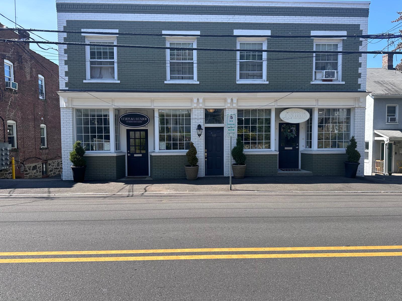 60 Pemberwick Rd, Greenwich, CT 06831 60 Pemberwick!!