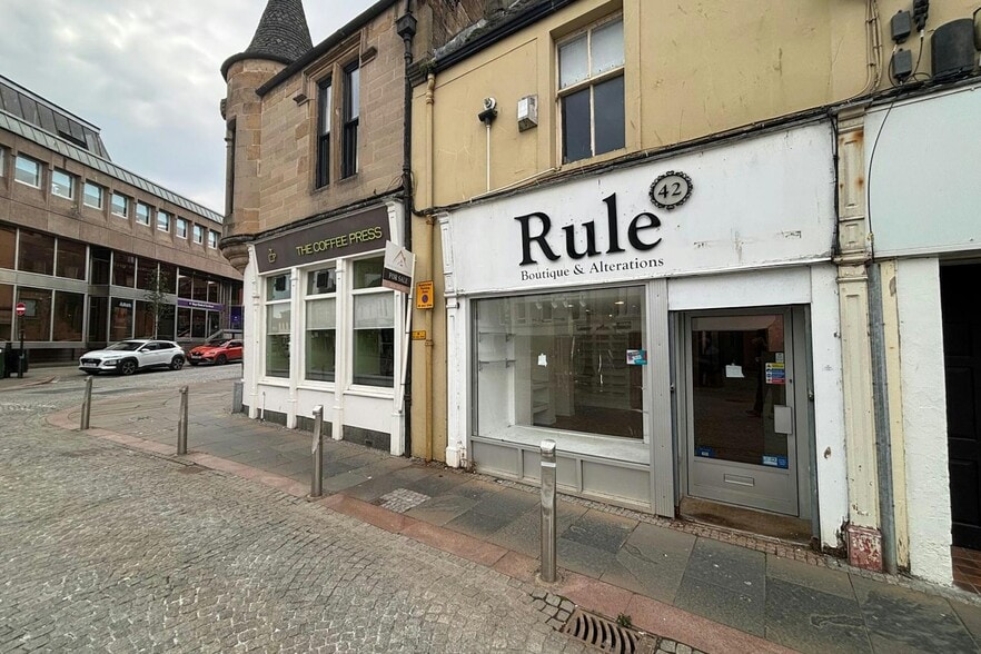 17 Bank St, Kilmarnock for lease - Building Photo - Image 2 of 4