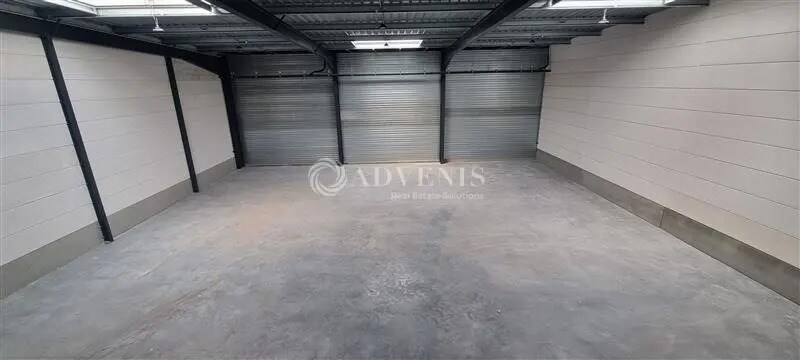 Industrial in Wambrechies for lease - Interior Photo - Image 2 of 12