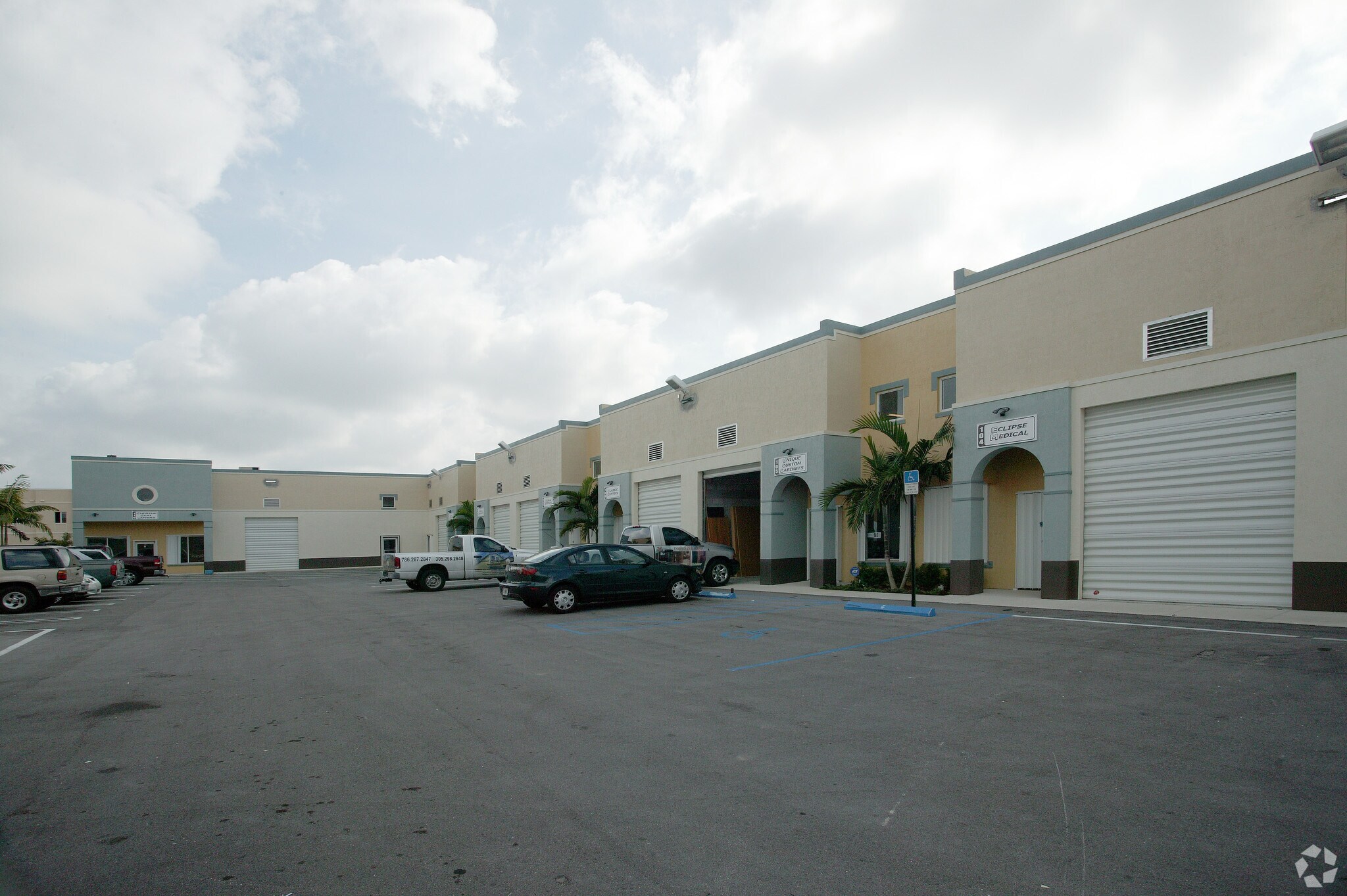 SW 121st St, Miami, FL for sale Primary Photo- Image 1 of 1