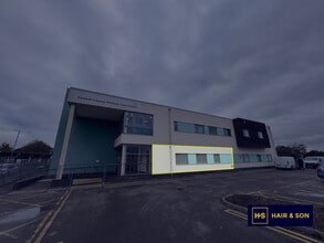 Long Rd, Canvey Island for lease Building Photo- Image 1 of 5