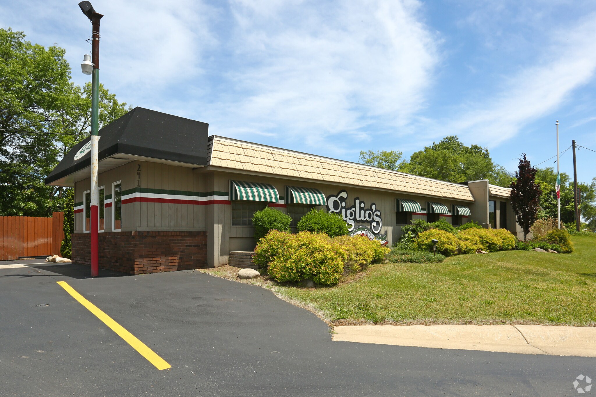 2241 Brooklyn Rd, Jackson, MI 49203