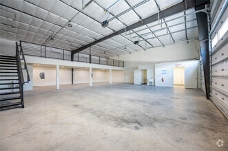 4061 Thomas St, Oxford, FL for lease Interior Photo- Image 2 of 14