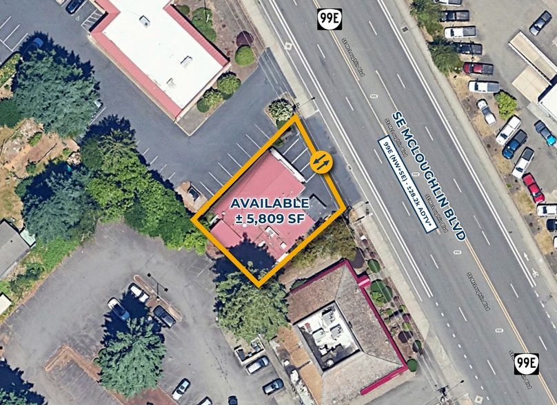 18893 SE Mcloughlin Blvd, Portland, OR for sale - Building Photo - Image 3 of 9