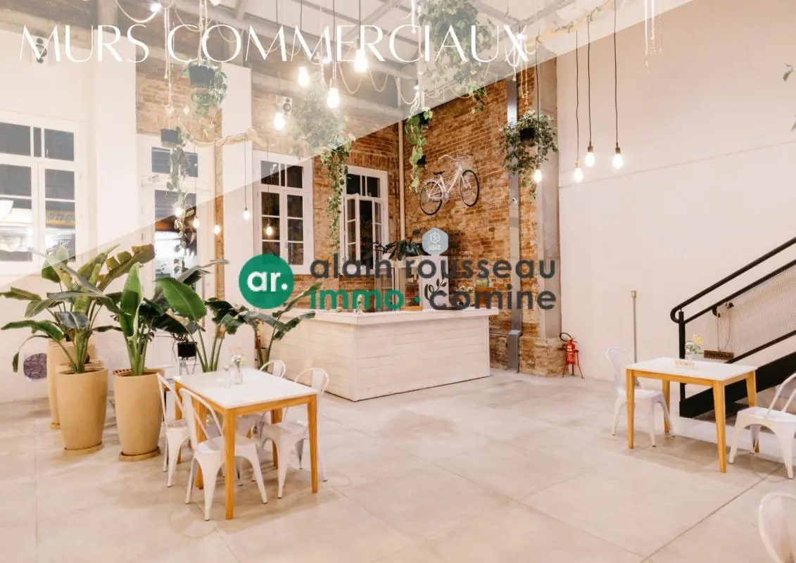 Retail in Avrillé for sale Interior Photo- Image 1 of 2