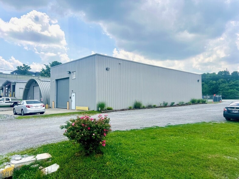 43 Industry St, Nashville, TN for lease - Building Photo - Image 2 of 5