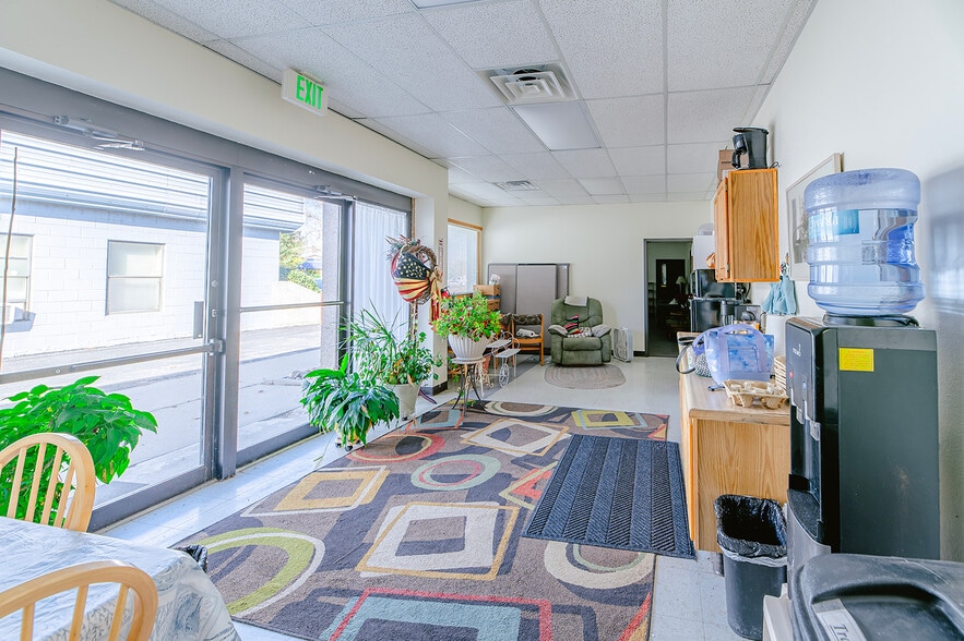 1801 Sunset Pl, Longmont, CO for sale - Building Photo - Image 3 of 14