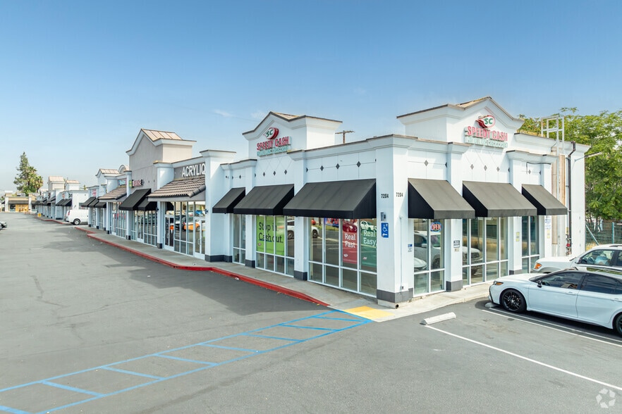 21355 Sherman Way, Canoga Park, CA for lease - Primary Photo - Image 1 of 6