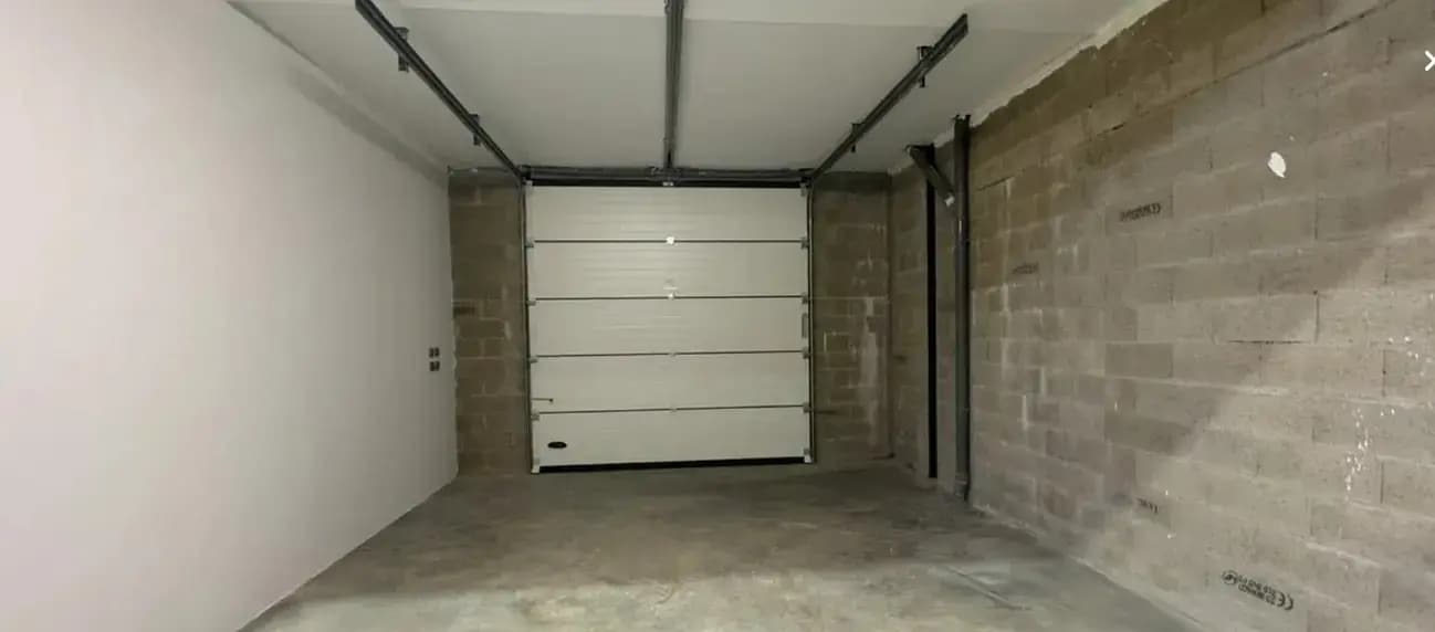 Rue Georges Duhamel, Hérouville-en-Vexin, VDO 95300 - - - Interior Photo - Image 1 of 3