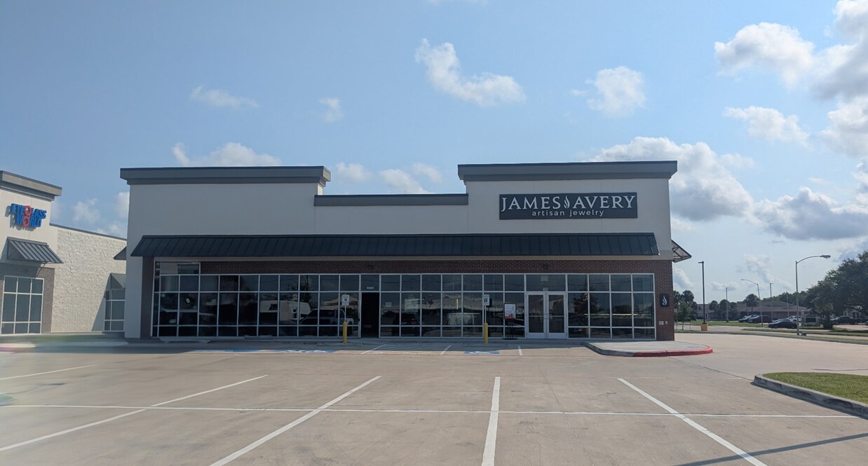 8450 Memorial Blvd, Port, Port Arthur, TX for lease Building Photo- Image 1 of 8