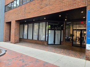913 N Market St, Wilmington, DE for lease Building Photo- Image 2 of 17
