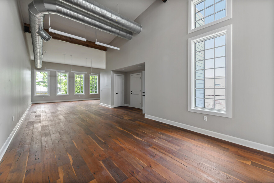 3987 Tchoupitoulas St, New Orleans, LA for sale - Interior Photo - Image 2 of 11