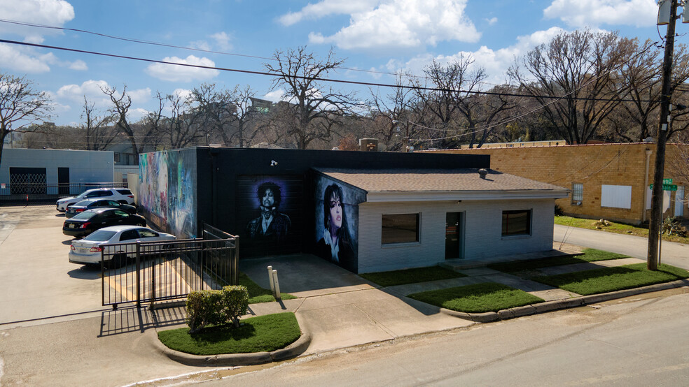 914 W Commerce St, Dallas, TX for lease - Building Photo - Image 1 of 38