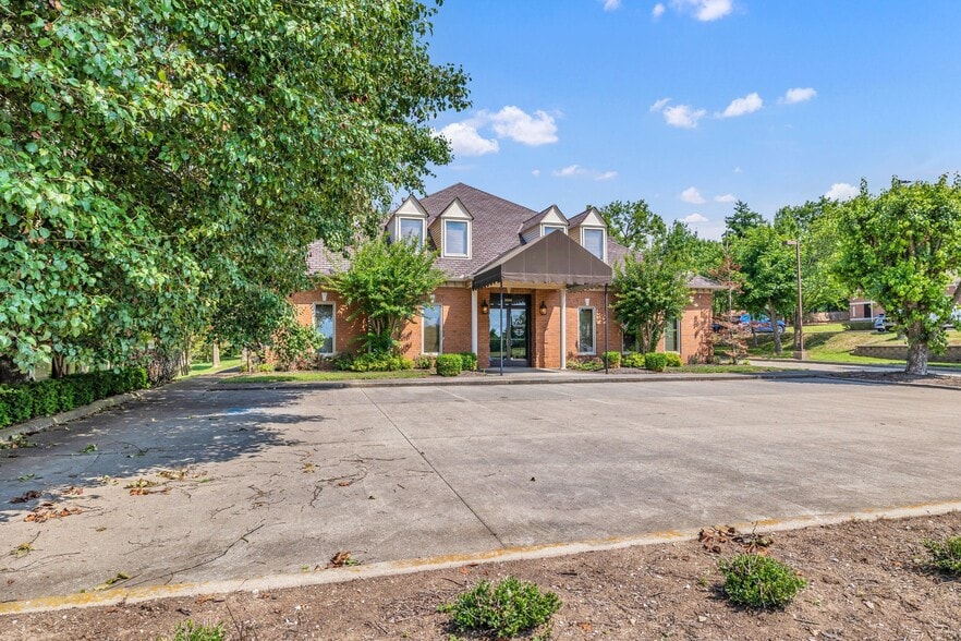 3040 Business Park Cir, Goodlettsville, TN for lease - Building Photo - Image 2 of 31