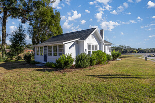 401 N Dixie Ave, Fruitland Park FL - Owner Financed Property