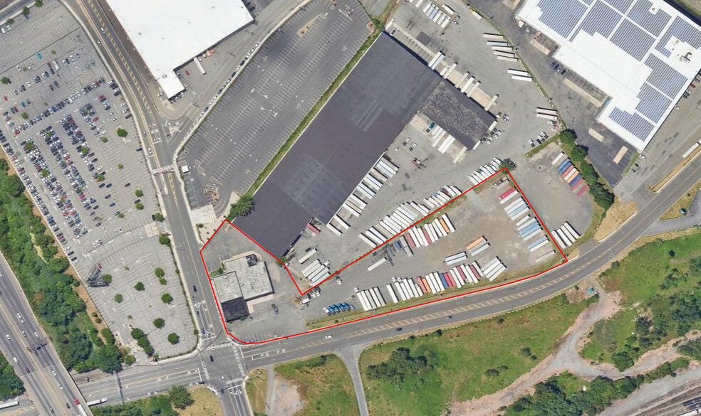 614 New County Rd, Secaucus, NJ for lease - Building Photo - Image 1 of 2