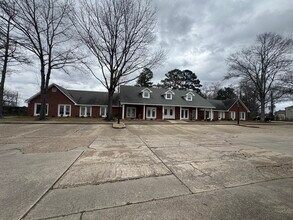 2816 Armand St, Monroe, LA for lease Building Photo- Image 2 of 23