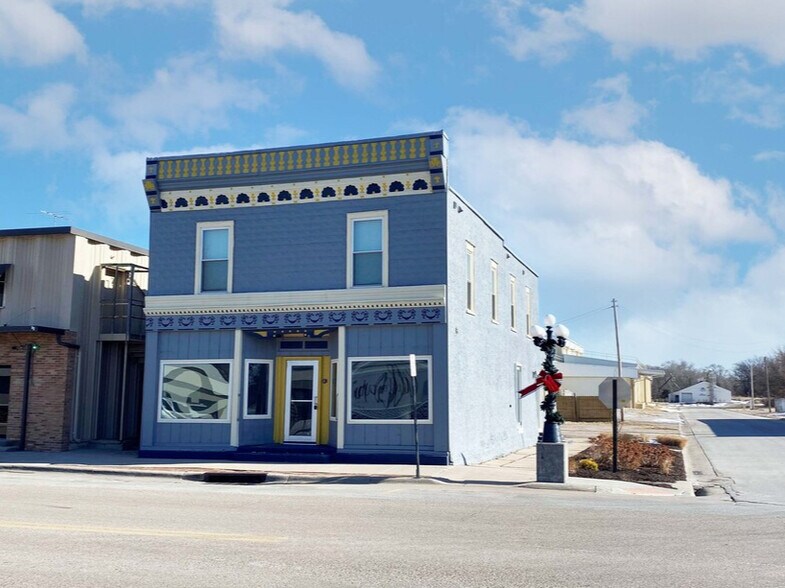 312 N 3rd St, Waterloo, NE for sale - Primary Photo - Image 1 of 1