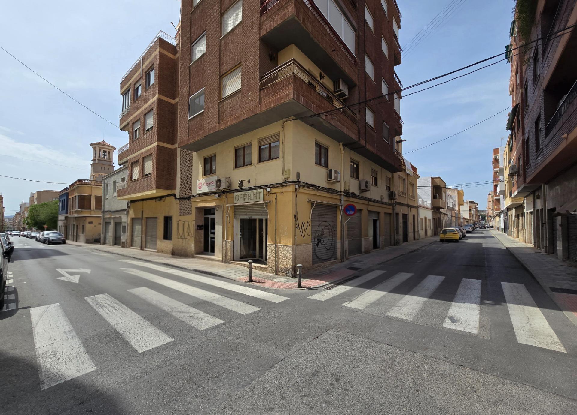 Retail in Elda for sale Building Photo- Image 1 of 16