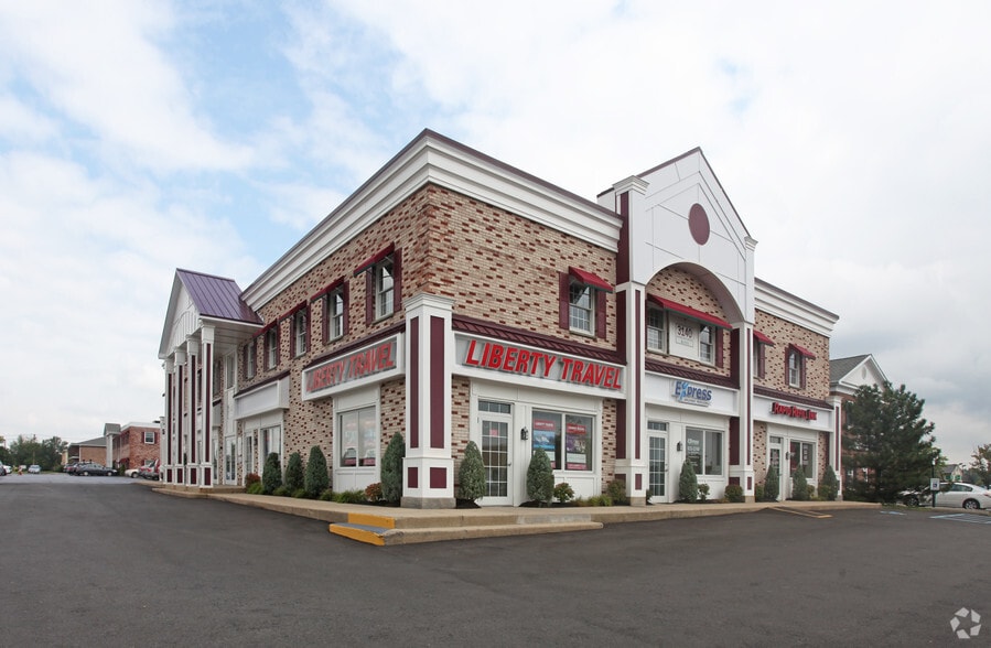 3140 Sheridan Dr, Buffalo, NY for lease - Primary Photo - Image 1 of 2