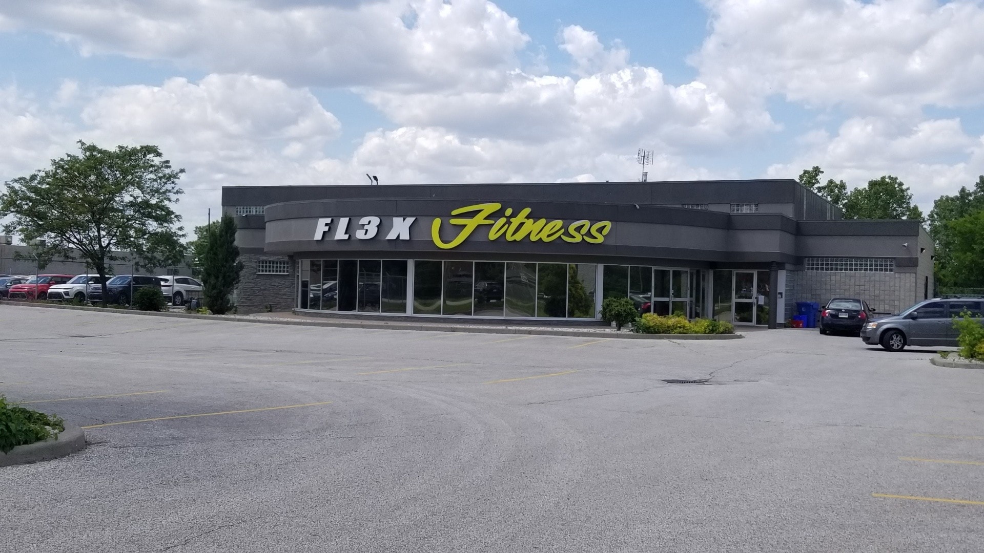 10700 Tecumseh Rd E, Windsor, ON for sale Building Photo- Image 1 of 1