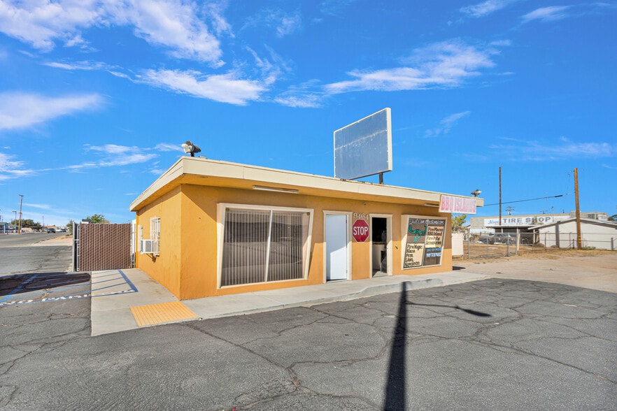 9464 Hesperia Rd, Hesperia, CA for sale - Building Photo - Image 2 of 38