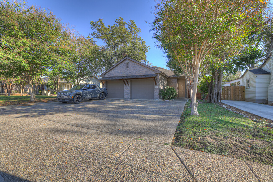 362 E Faust St, New Braunfels, TX for sale - Building Photo - Image 3 of 25