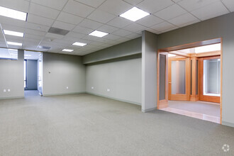 2001 Butterfield Rd, Downers Grove, IL for lease Interior Photo- Image 2 of 6