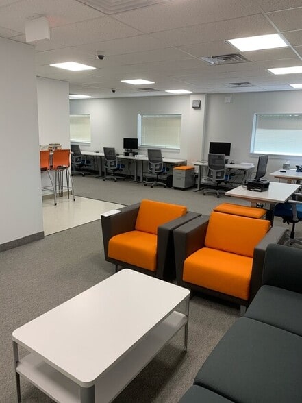 505 Thornall St, Edison, NJ for lease - Interior Photo - Image 3 of 17