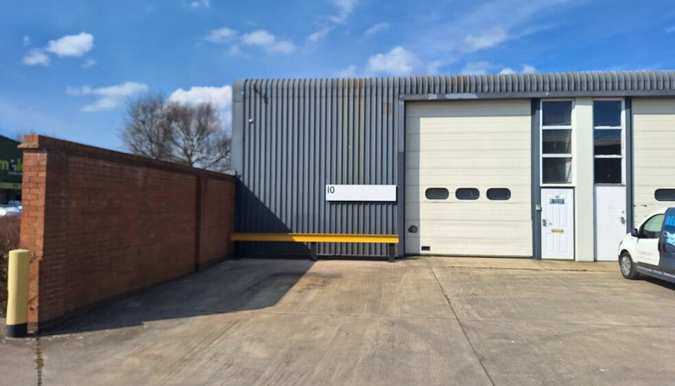 William Rd, Devizes for lease - Building Photo - Image 1 of 4