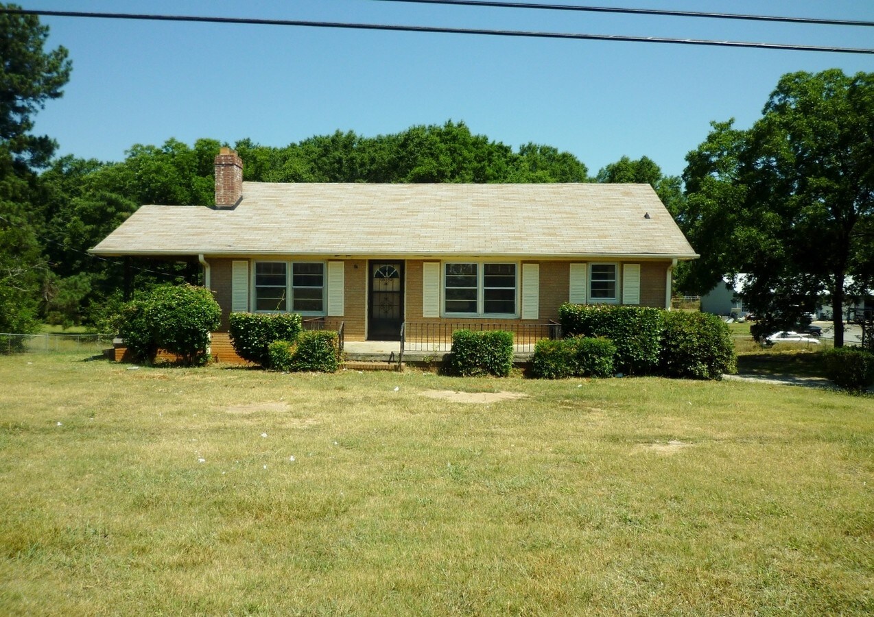 2306 Whitehall Rd, Anderson, SC 29625